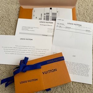 NWT Authentic Louis Vuitton Key Pouch